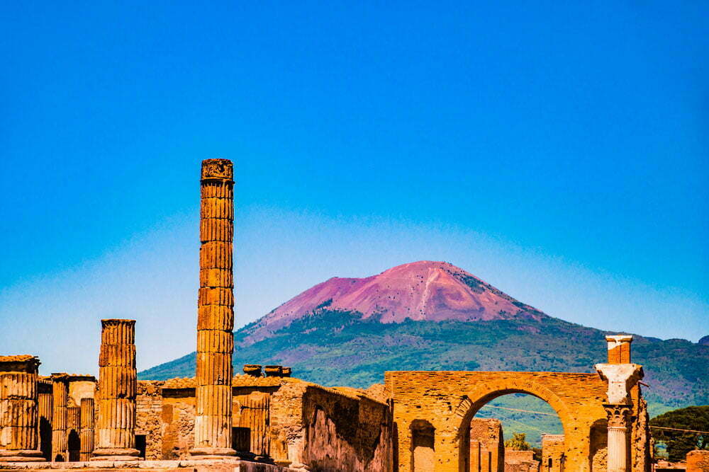 pompeii amalfi