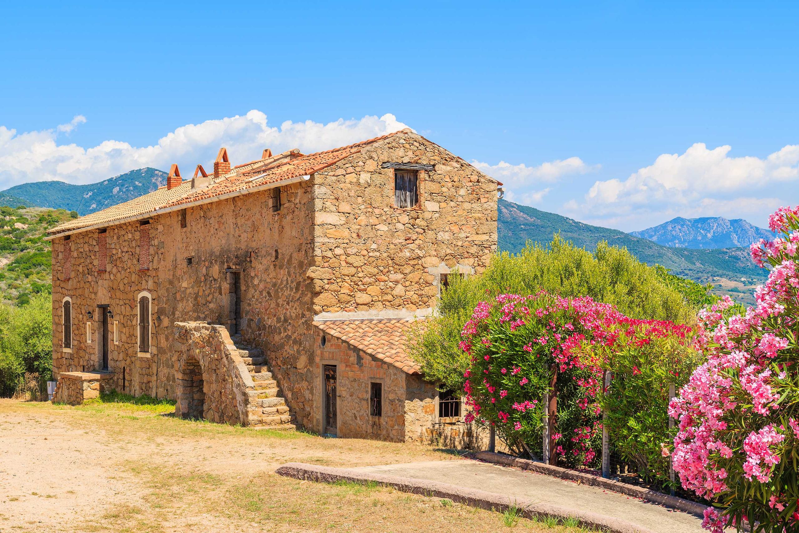 Traditional-Corsican-House-scaled